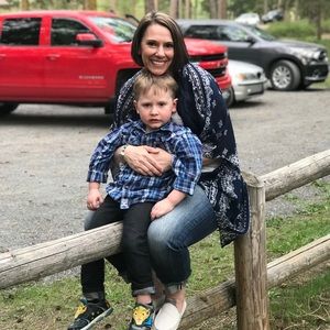 Meet your Posher, Elizabeth